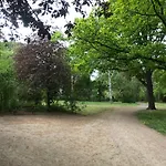 Zentrumsnahe Leipzig-apartments, Nahe Ufz Und Bmw Inkl Parkplatz Und Fahrraeder * Leipzig