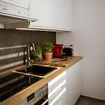 Zentrumsnahe Leipzig-apartments, Nahe Ufz Und Bmw Inkl Parkplatz Und Fahrraeder Leipzig