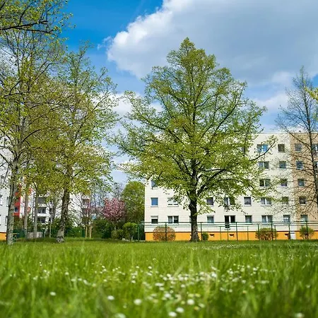 Zentrumsnahe Leipzig-apartments, Nahe Ufz Und Bmw Inkl Parkplatz Und Fahrraeder لبسيا