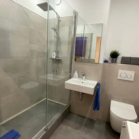 Apartment Zentrumsnahe Leipzig-apartments, Nahe Ufz Und Bmw Inkl Parkplatz Und Fahrraeder