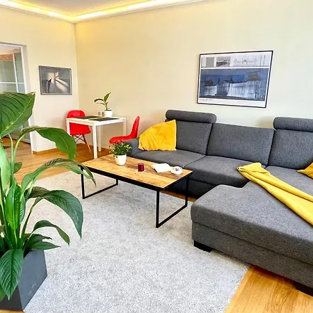 Zentrumsnahe Leipzig-apartments, Nahe Ufz Und Bmw Inkl Parkplatz Und Fahrraeder Apartman Lipcse